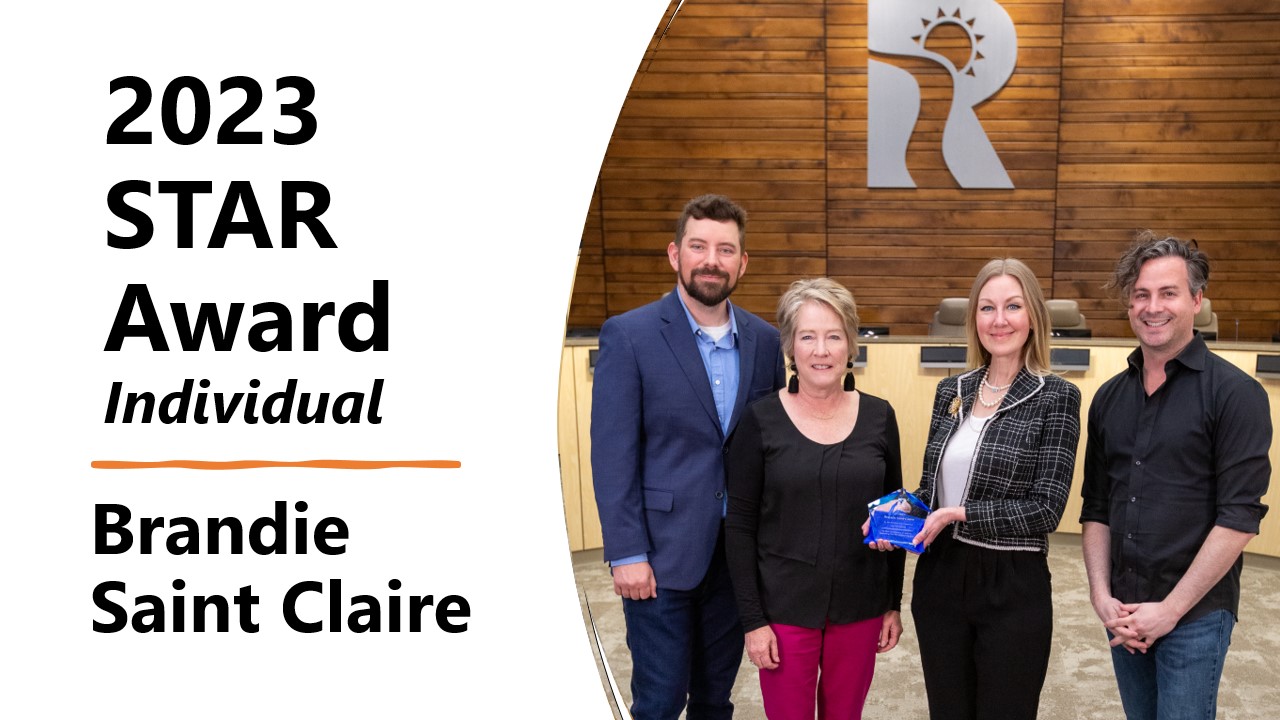 award presentation in the richland chamber